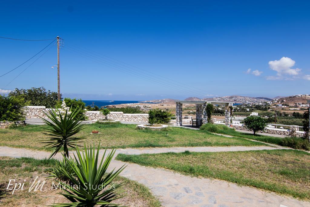 Mirsini Studios Parasporos Luaran gambar